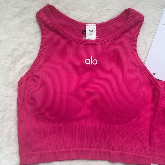 ALO Yoga Women’s Knitted Pink Sports Vest - Picture 1 of 5